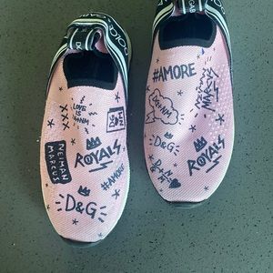 Girls sneakers